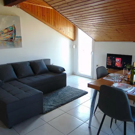 Διαμέρισμα 2